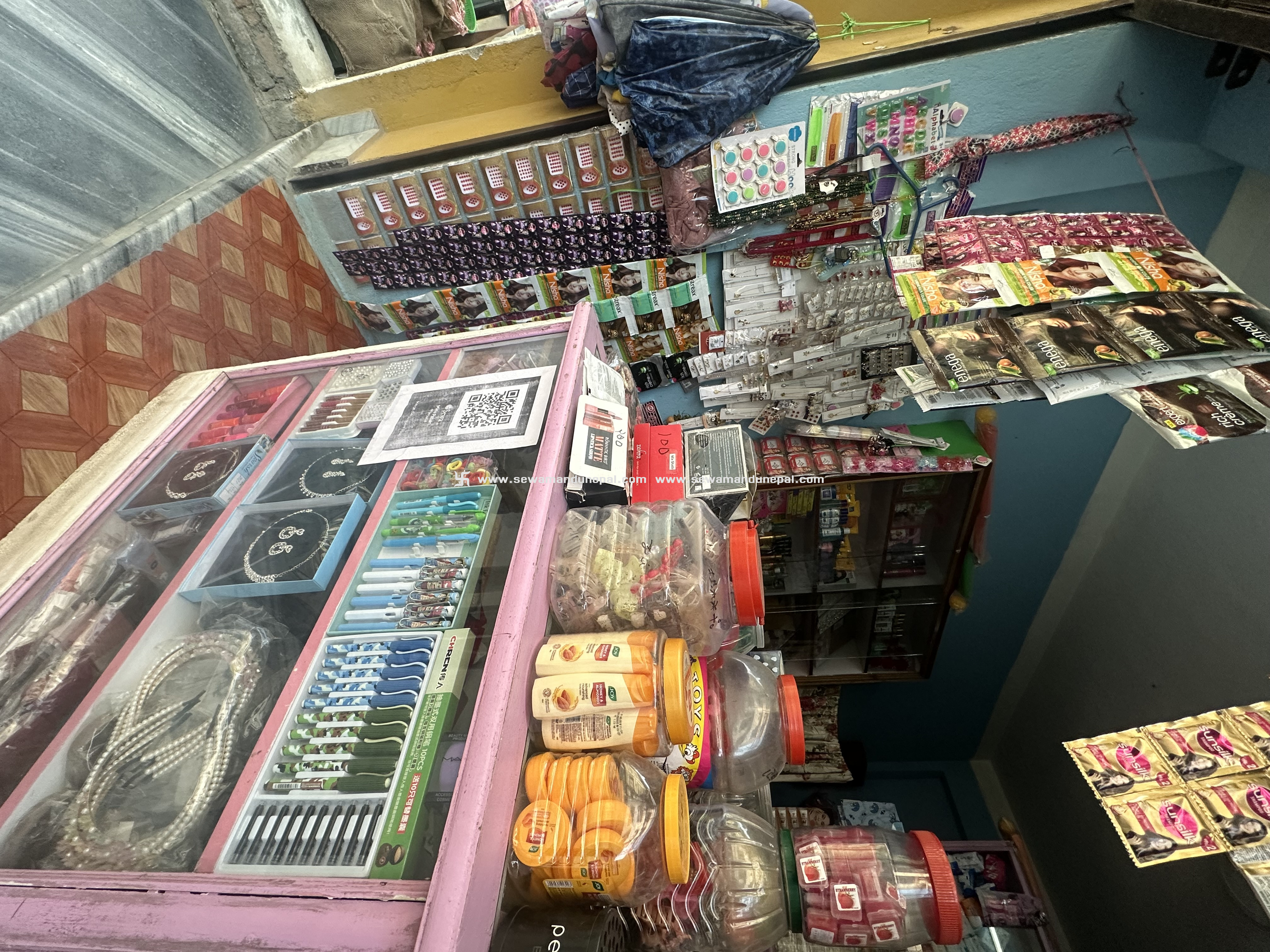 Cosmitice and palar , stesnery